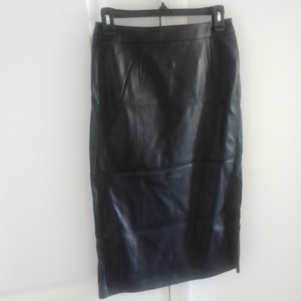 Steve Madden Amarilla Faux-Leather Black Skirt - Picture 5 of 5